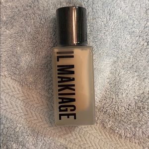 Woke Up Like This Foundation in shade 020